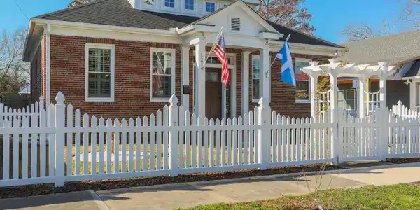121 W Market Street
