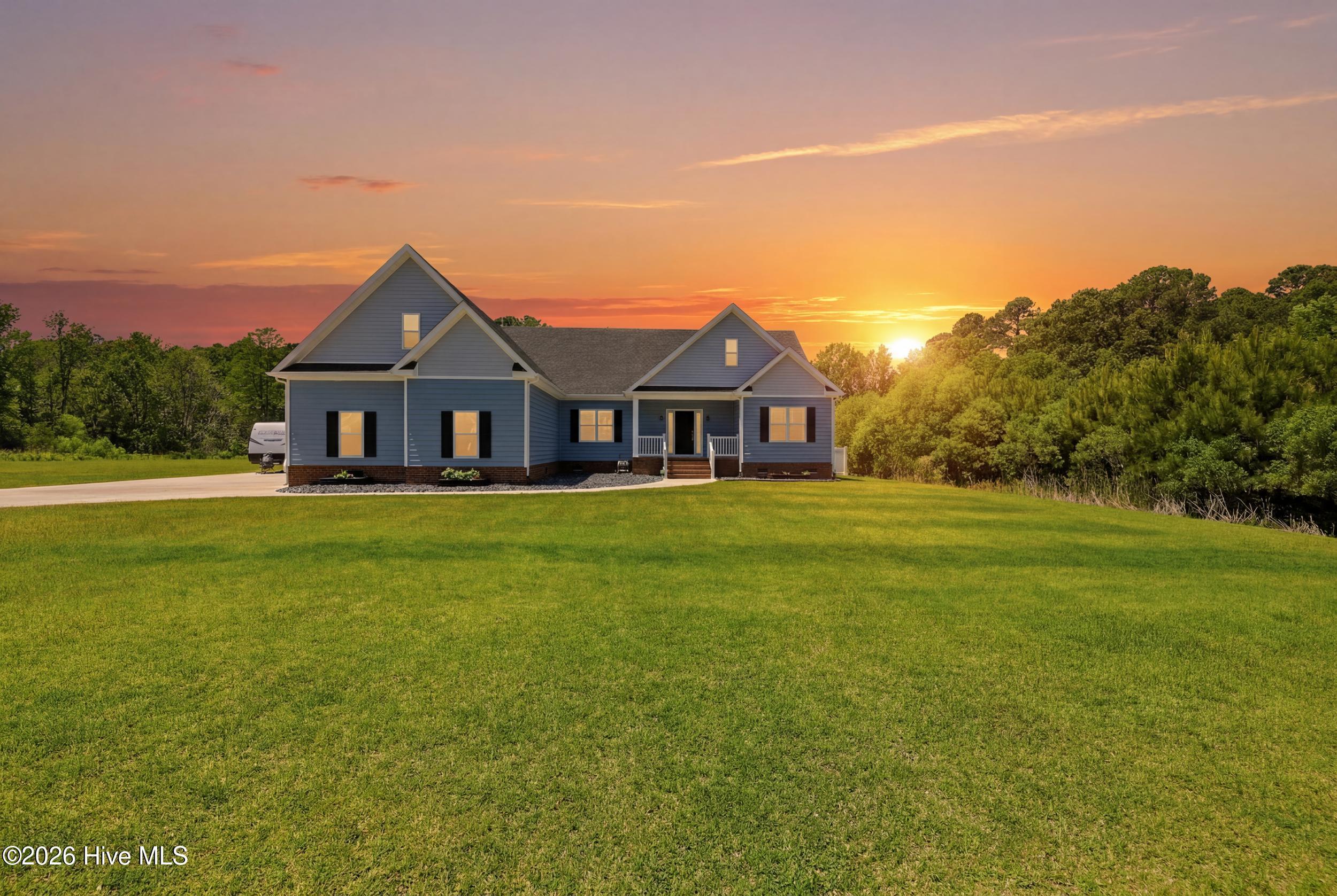 Image 3: 1_001__39a9638_twilight_21da770f
