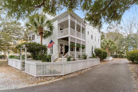 238 Silver Sloop Way