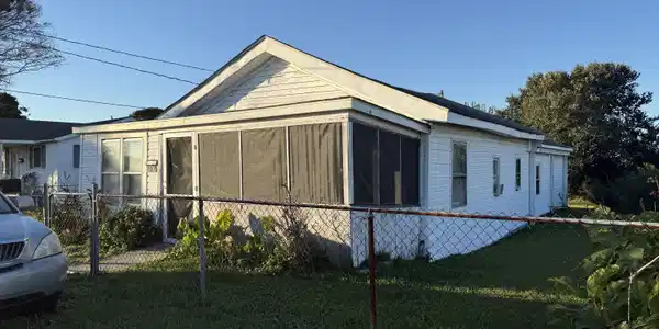 1008 Avery Street