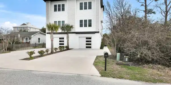 Image 4: 1407SearayLane2-2
