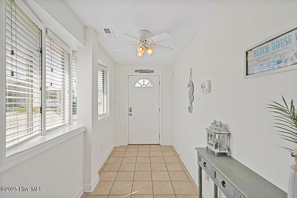 Image 3: 501FortFisherBlvdSUnit7-3