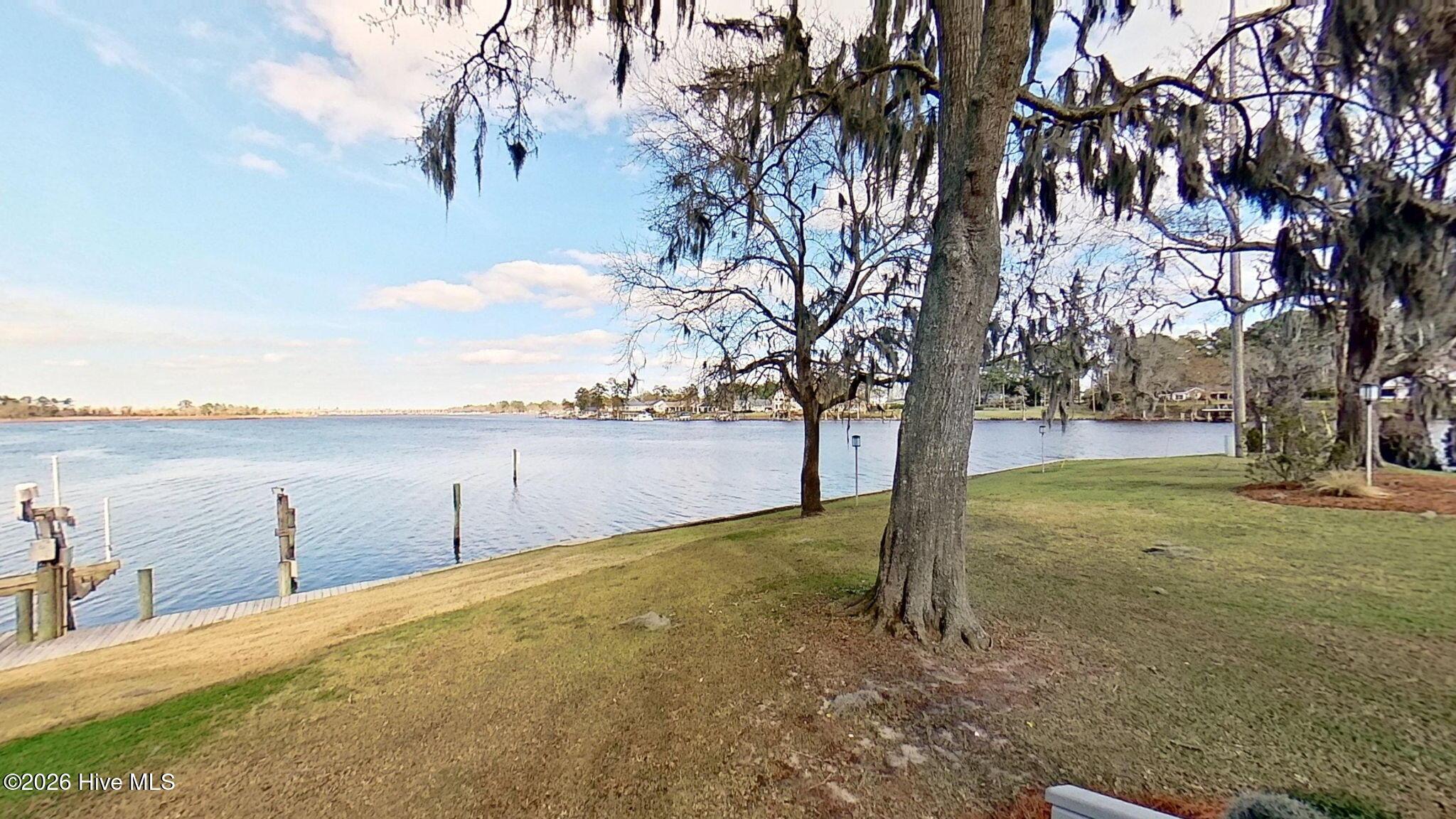 Image 3: 39-web-or-mls-19-Batts-Hill-Rd-New-Bern-