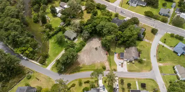 Image 3: 201 & 203 Sherwood Blvd