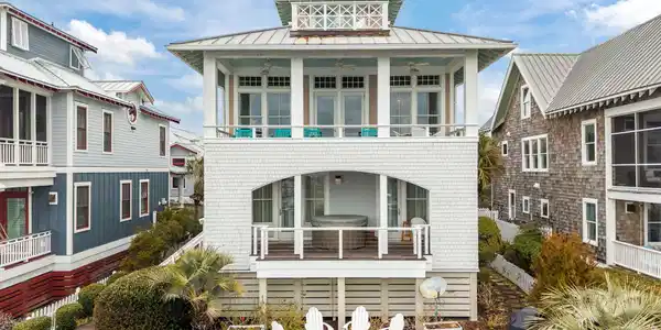 43 Transom Row