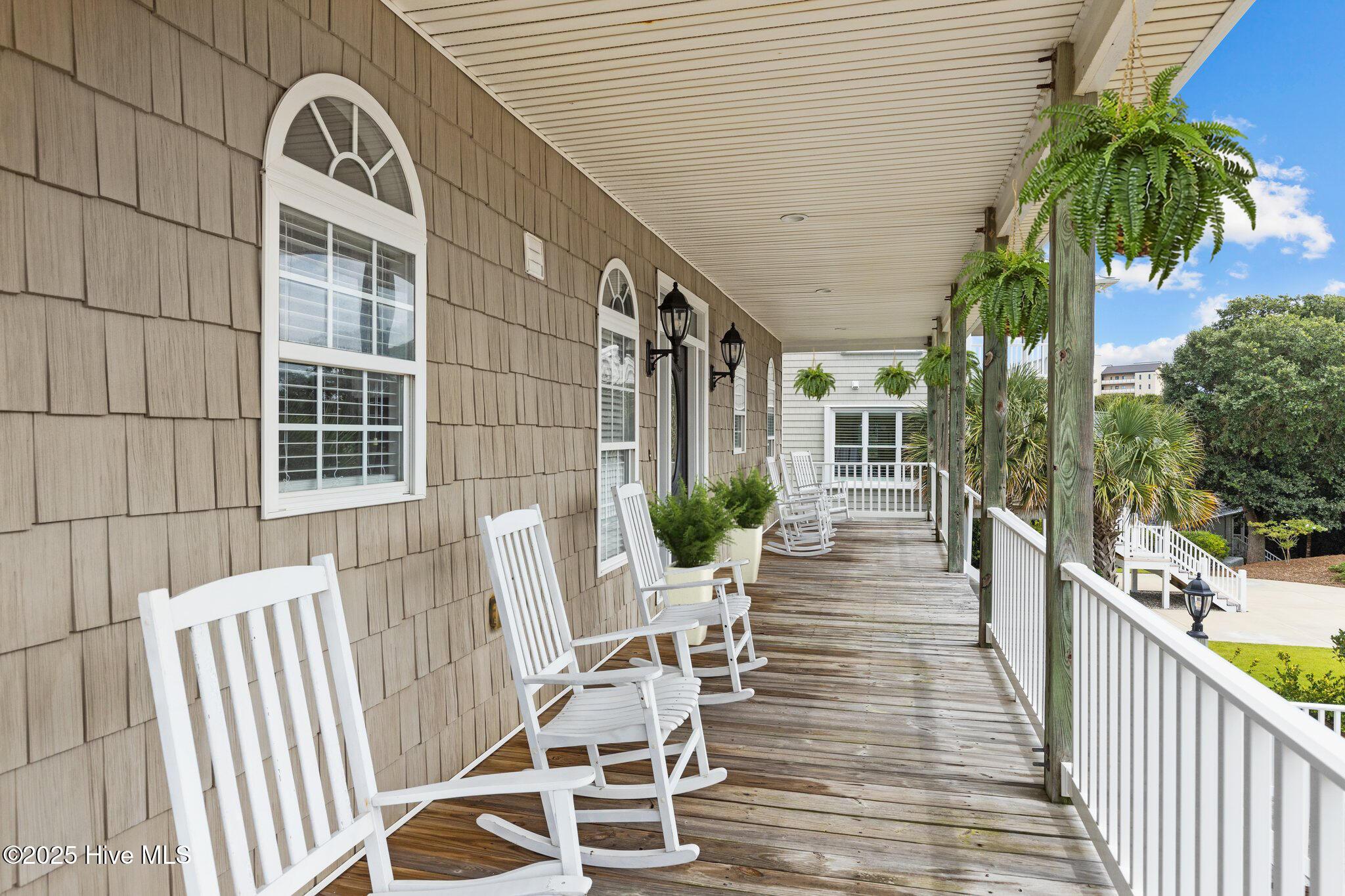 Image 4: 16925175424_2