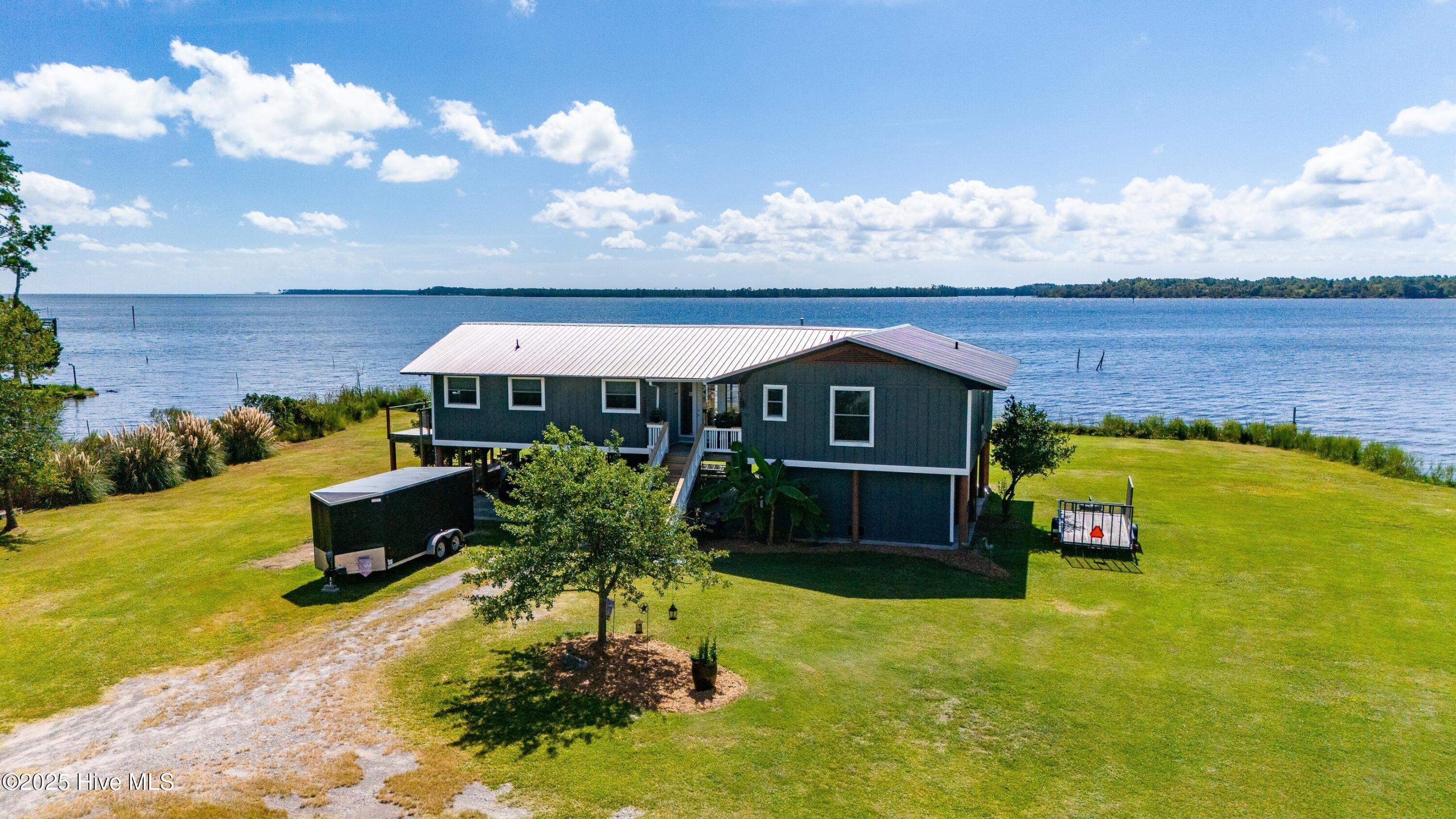 Image 2: 002_Exterior