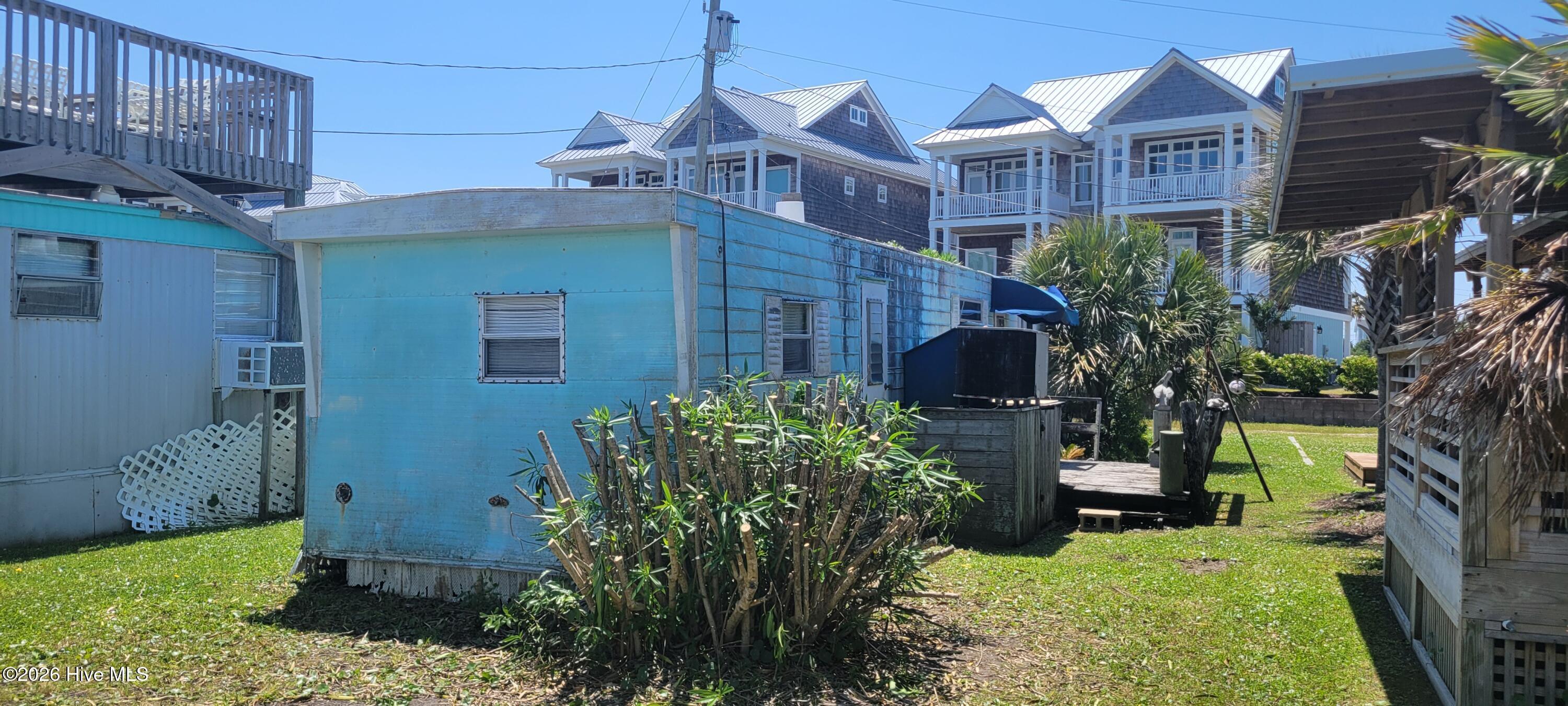 Image 1: street side