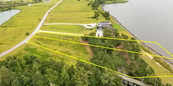 Image 3: 13-web-or-mls-DJI_0802 copy