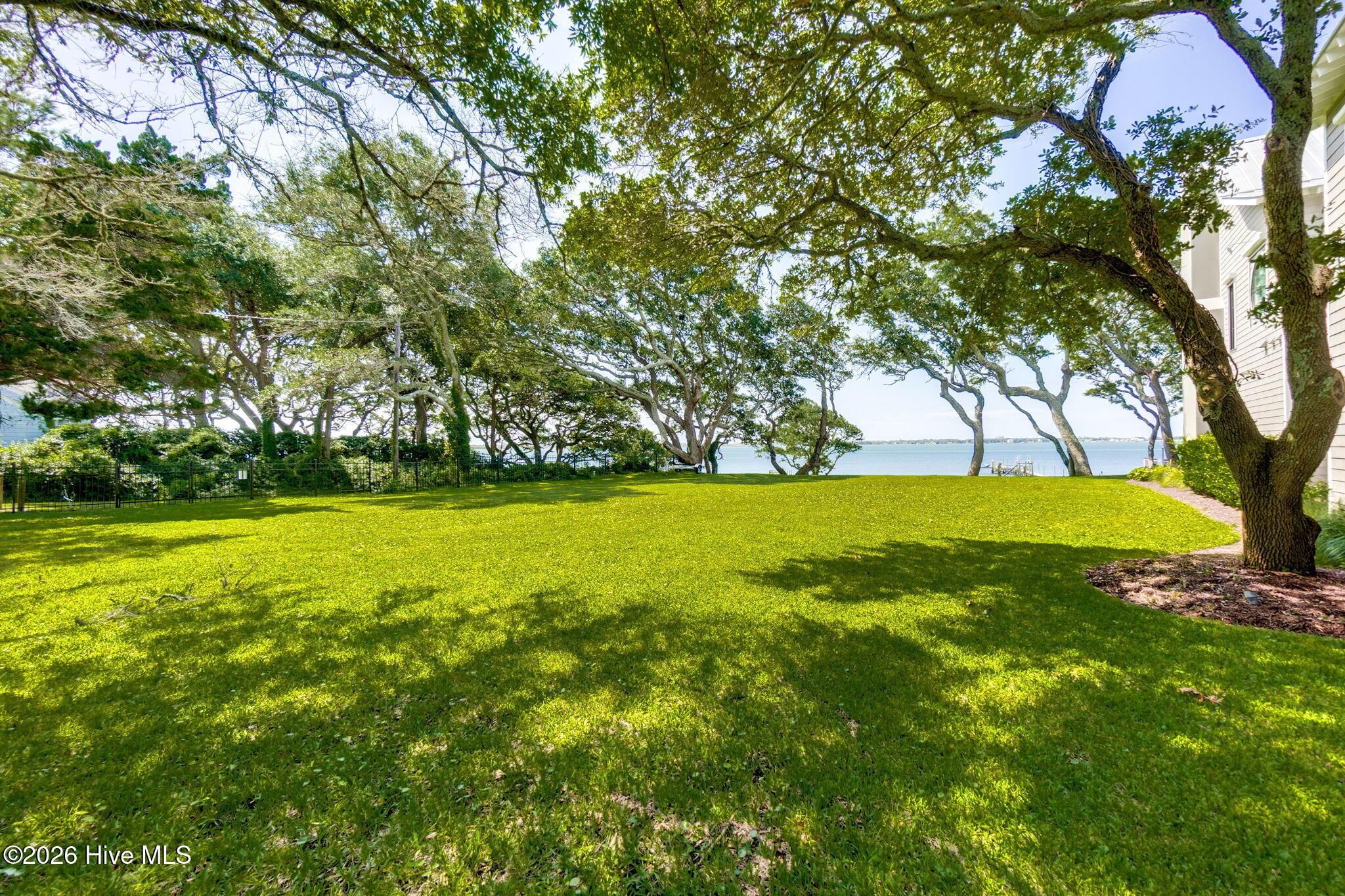 Image 2: Soundfront Vacant Lot