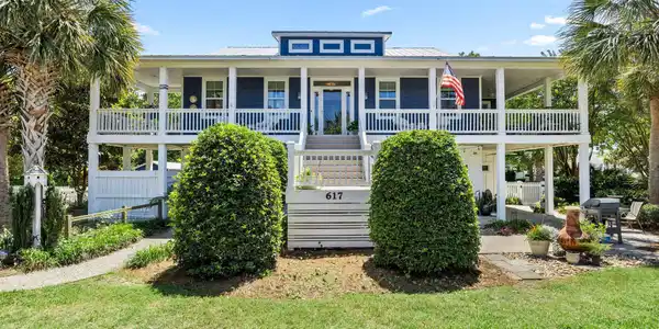 617 Cape Fear Boulevard
