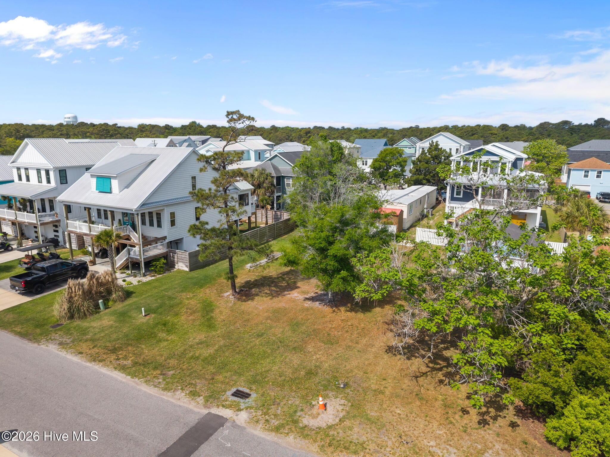 Image 4: 1408 Searay Lane
