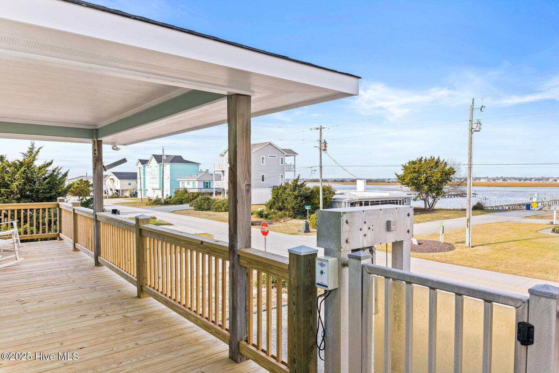 Image 4: 004_1227_carolina_blvd-04_418