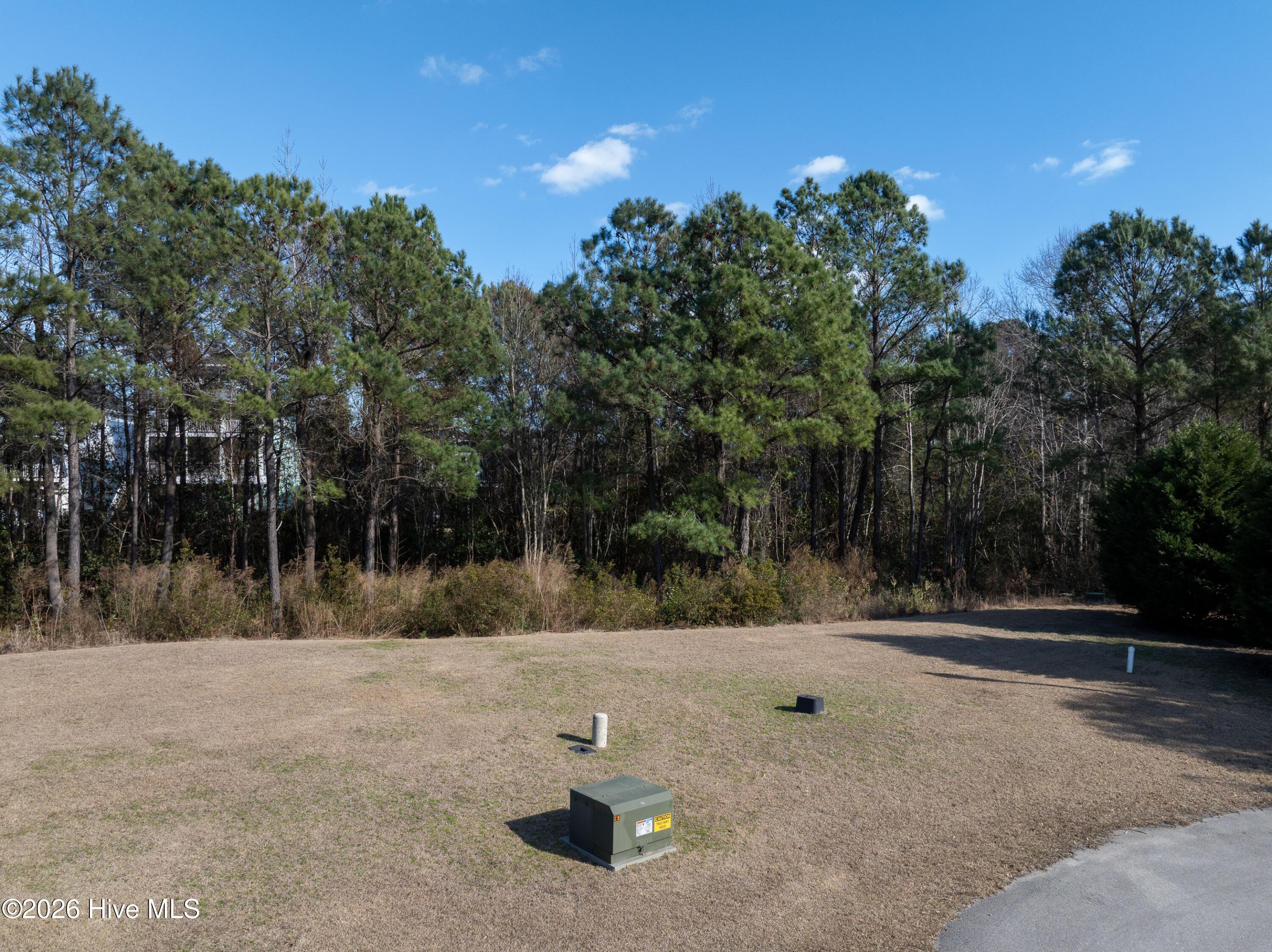 Image 4: 415 Wysteria Ln MLS-1