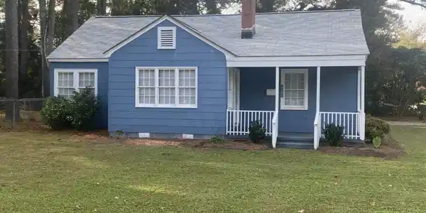 Image 2: 1306 N Respess Street - front view a