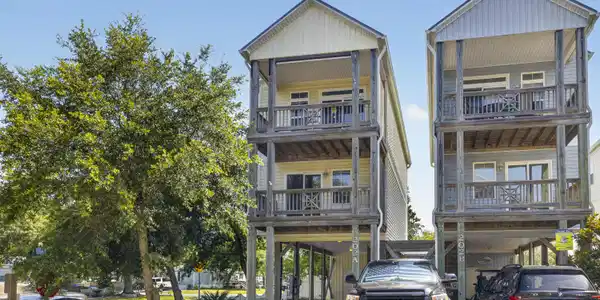 202 Bridgeview Court
