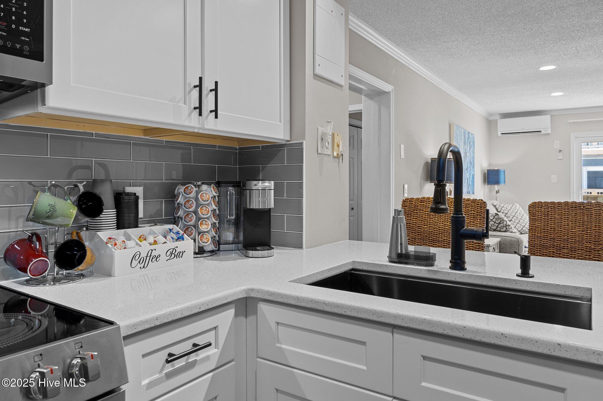 Image 2: Kitchen