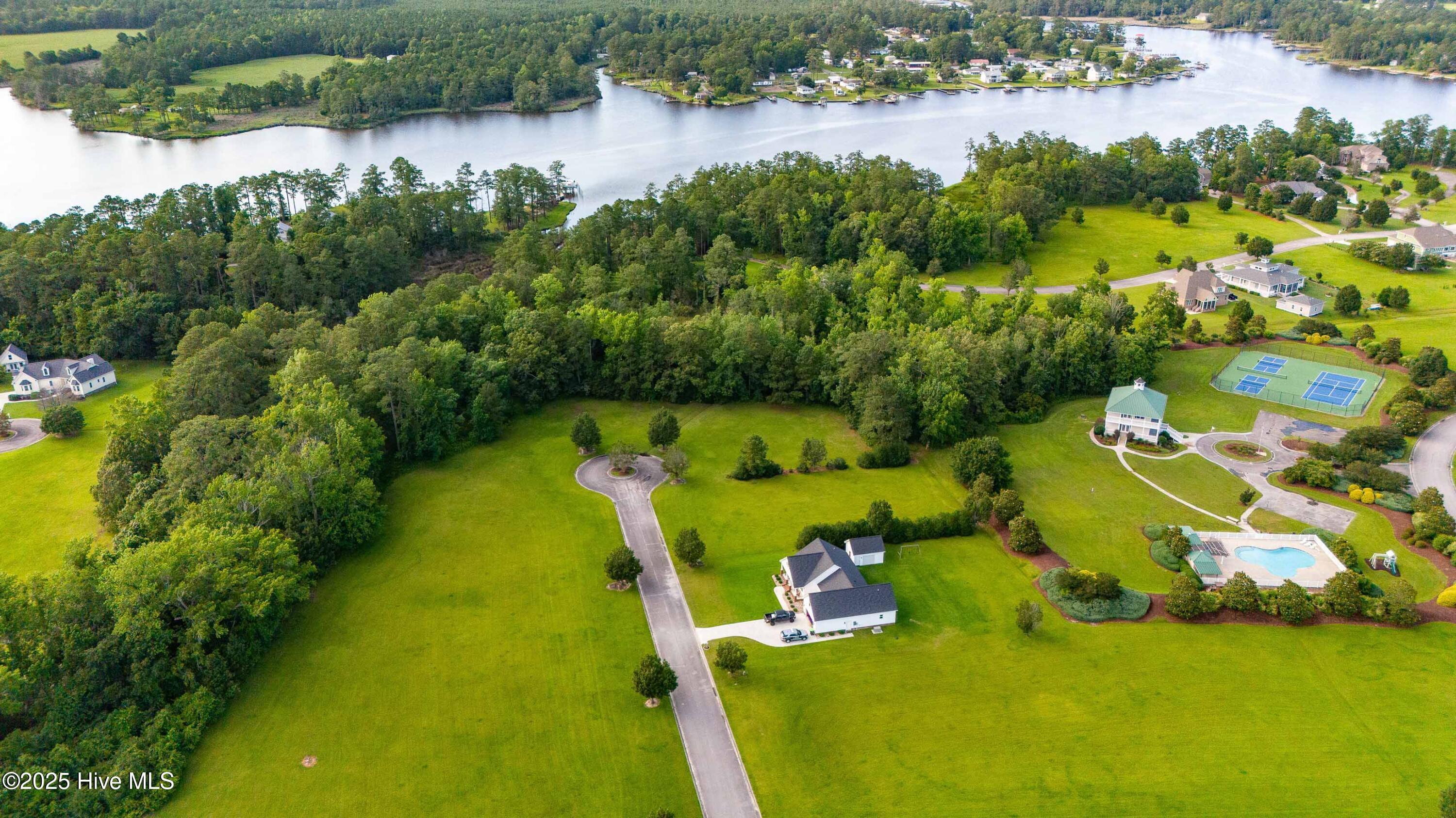 Image 2: 002_Aerial