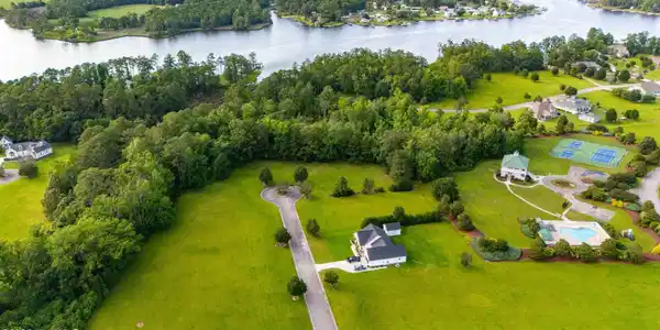 Image 2: 002_Aerial
