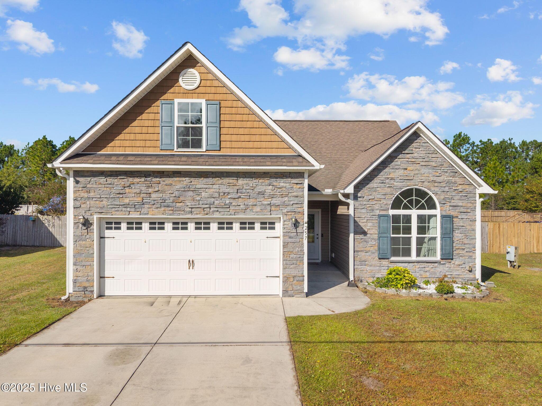 Image 1: 1-web-or-mls-257 E Ivybridge Dr. 73