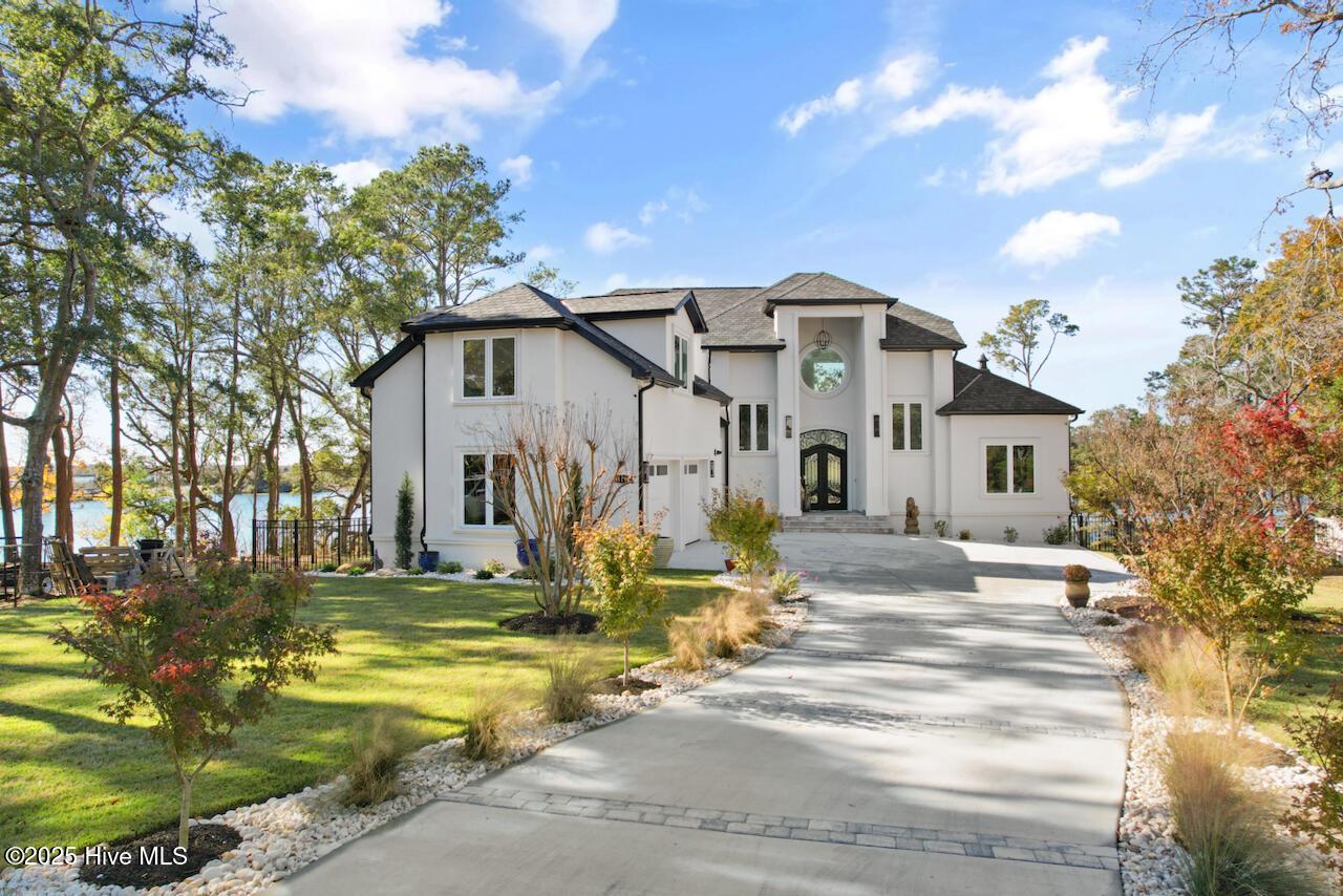 Image 2: 411lakeshoredrive - 48