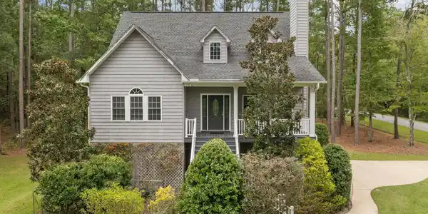 100 Greenbriar Lane