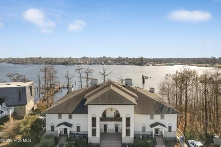 9 Gardner Pointe Drive Unit #9
