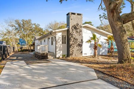 226 NE 48th Street
