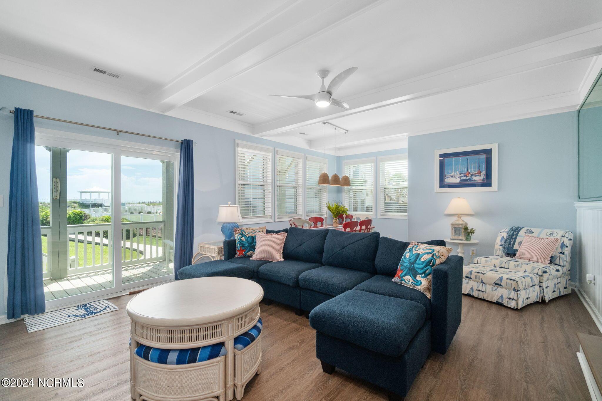 Image 2: Open concept living space