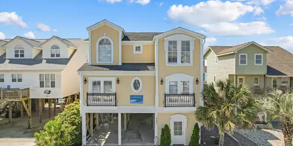 663 Ocean Boulevard W