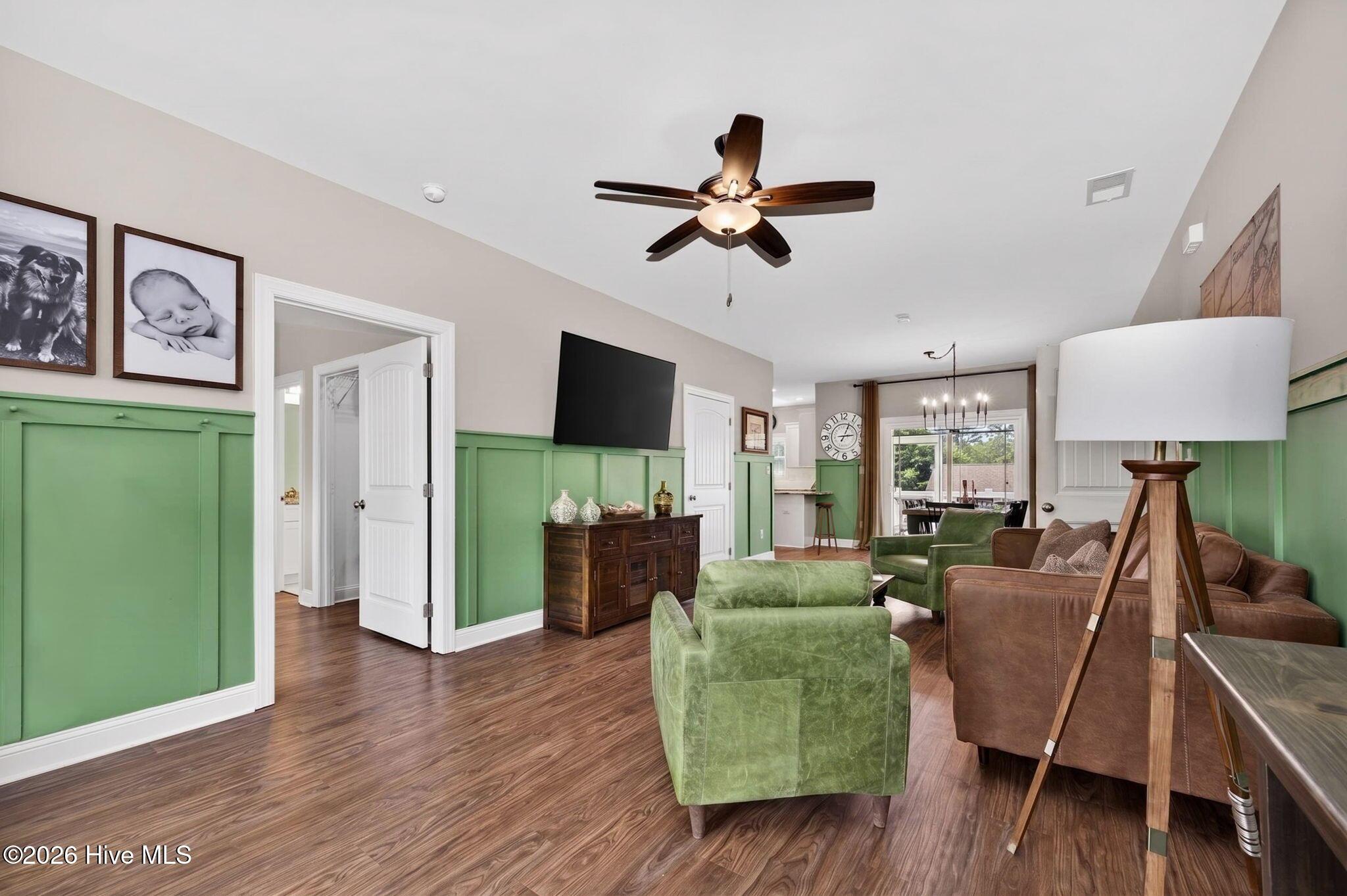 Image 2: 7-web-or-mls-HBJ_4229