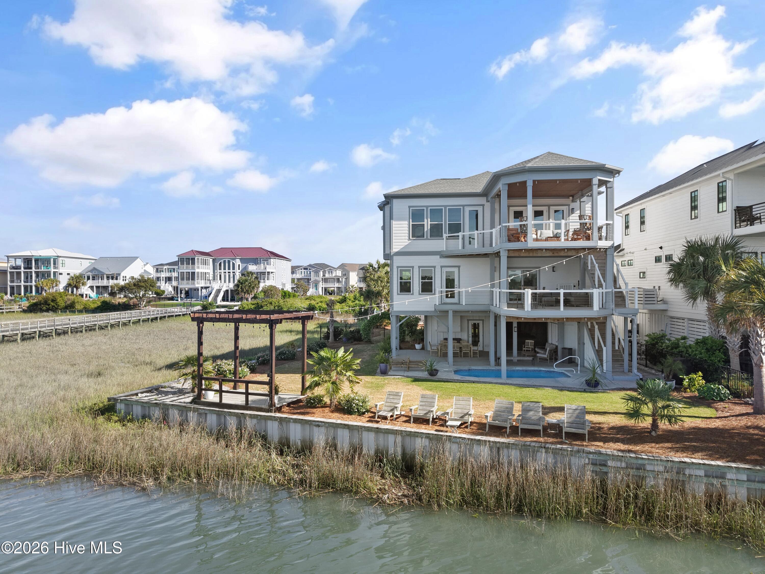 Image 2: 36DunesideDr - 130