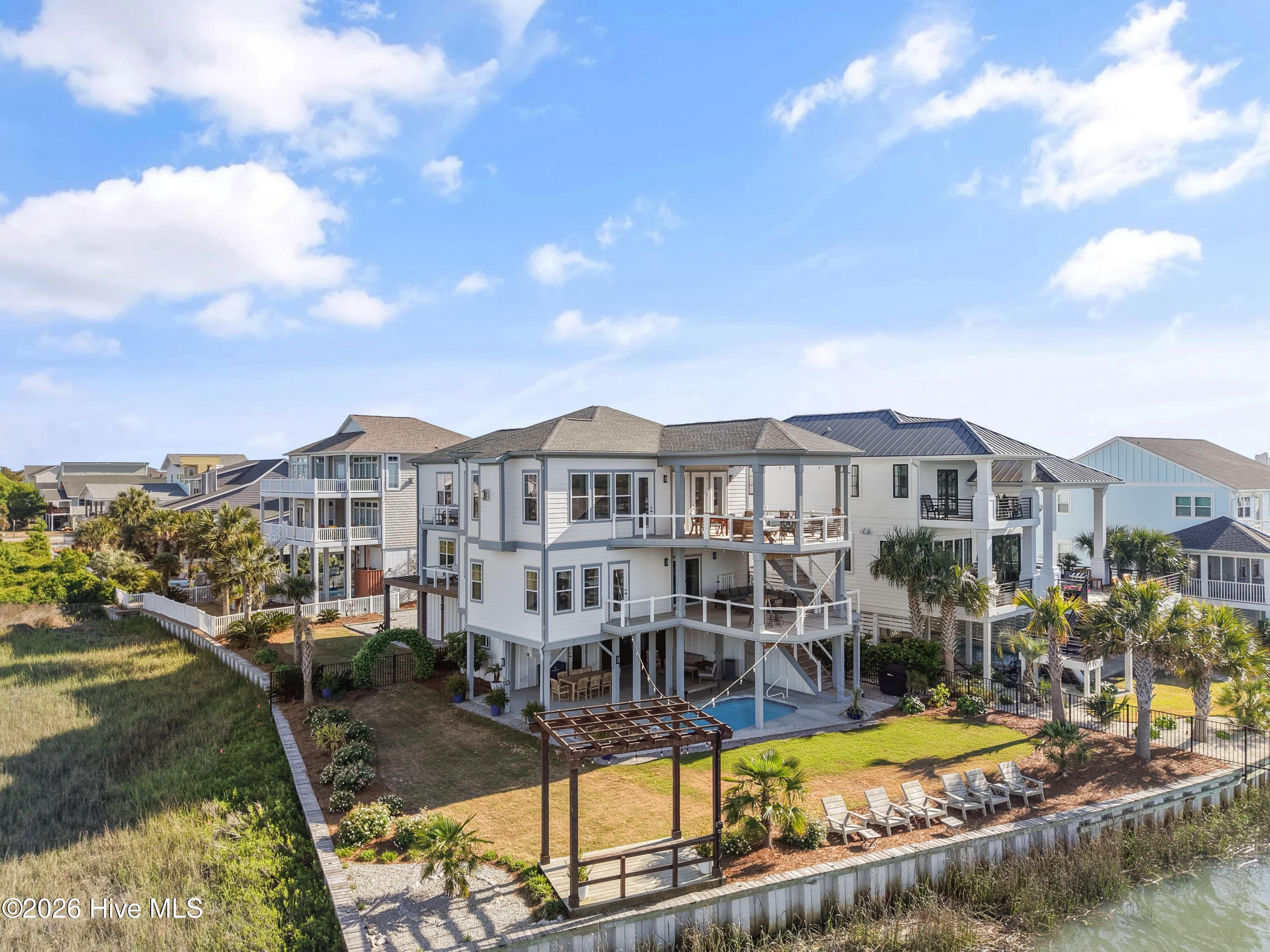 Image 3: 36DunesideDr - 140