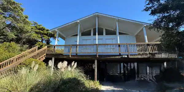 102 Lawrence Street