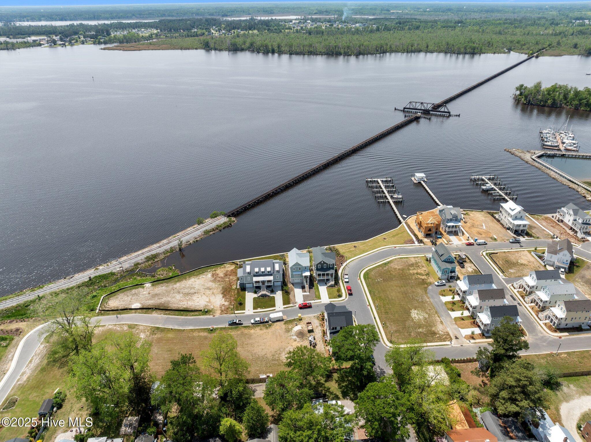 Image 3: 8-web-or-mls-DJI_0635