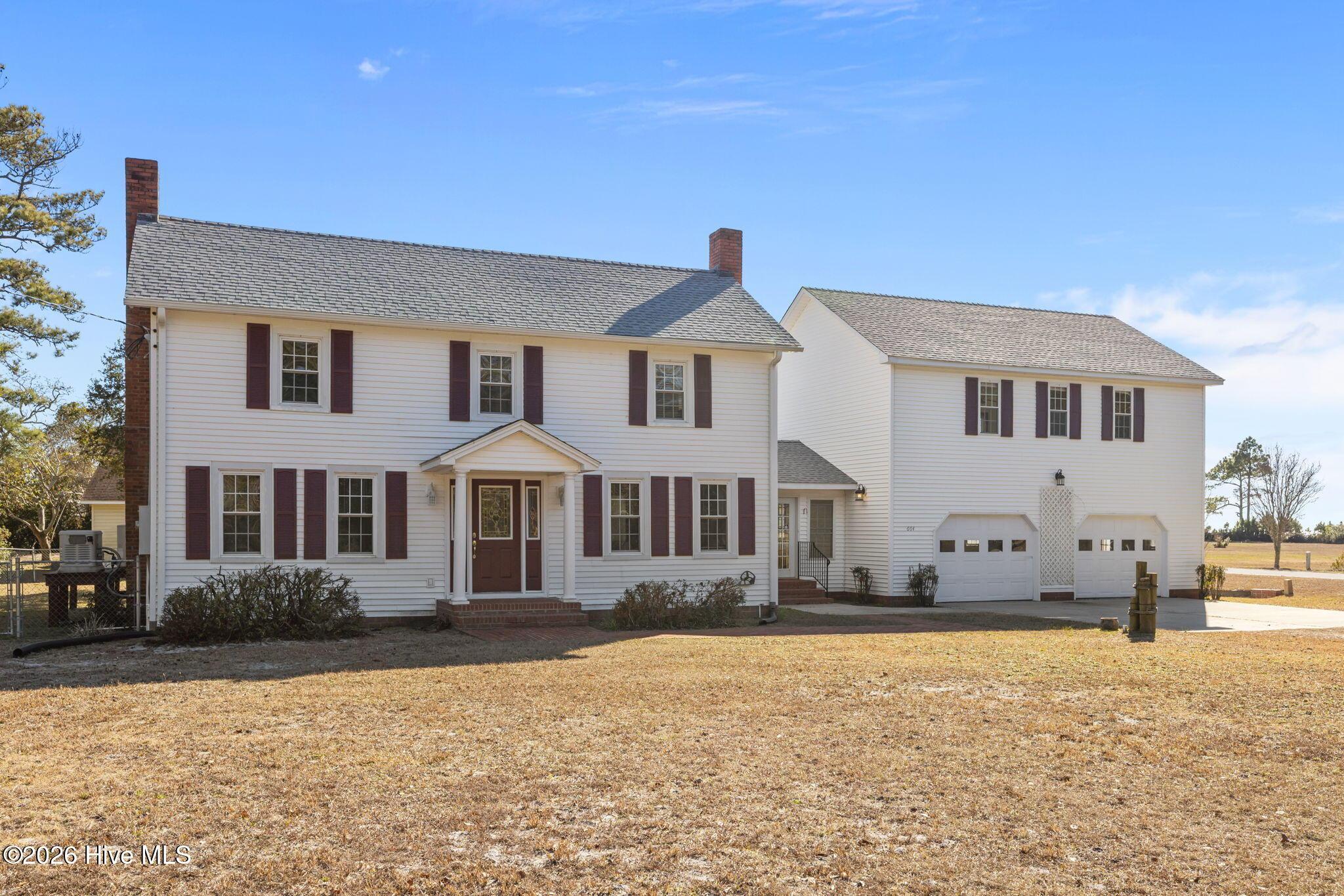 Image 2: 664 Seashore Dr