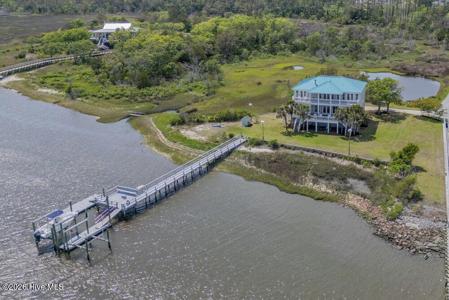 5624 Captains Lane