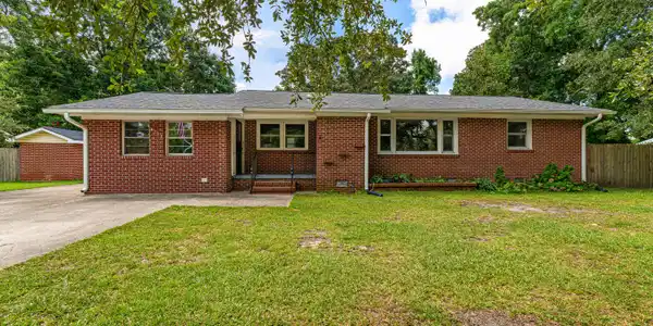4111 Country Club Road