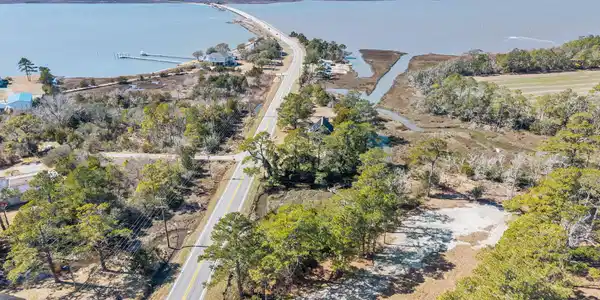 277 Hwy 70-Bettie