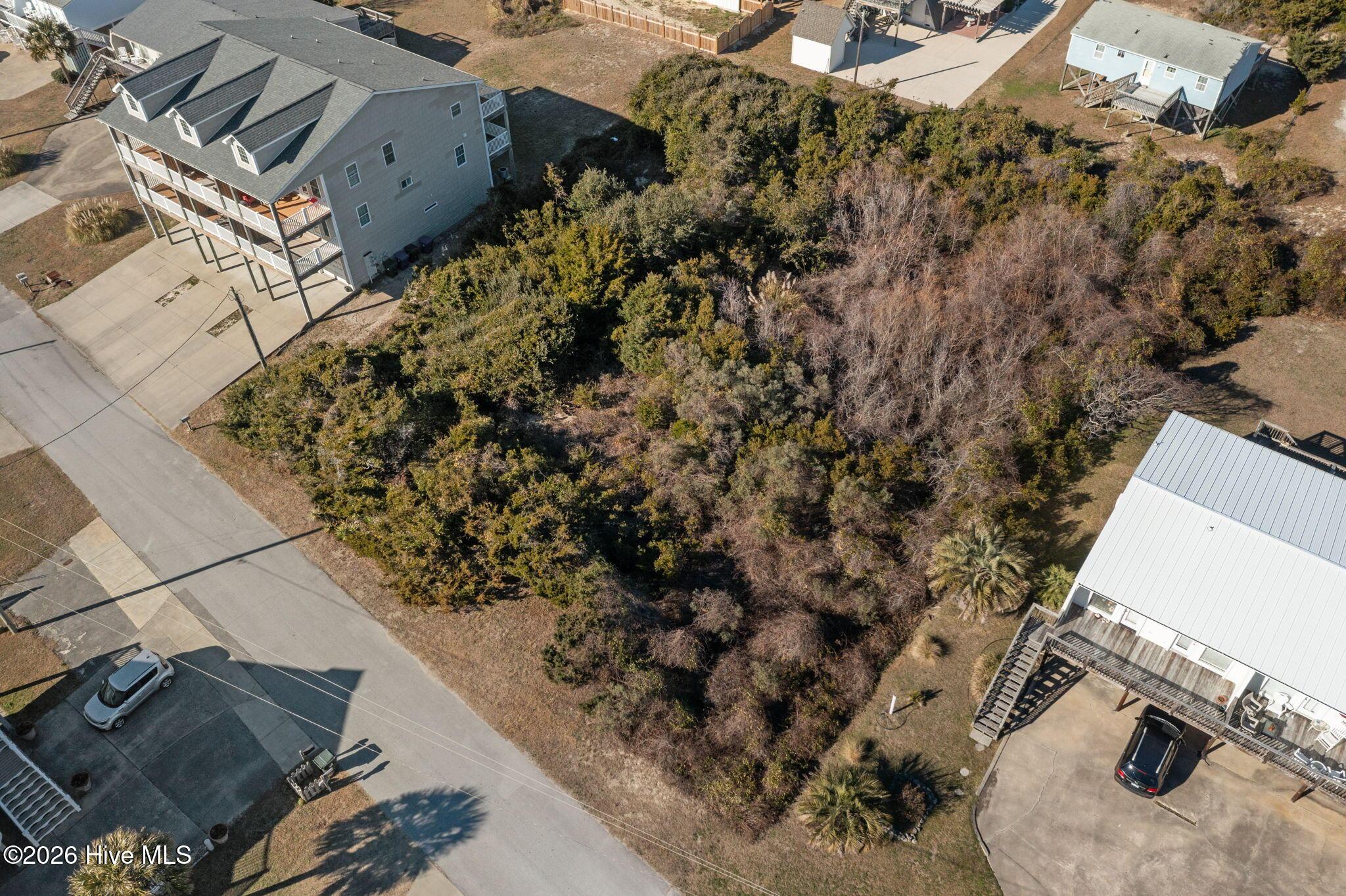 Image 2: 109 Robin Ave