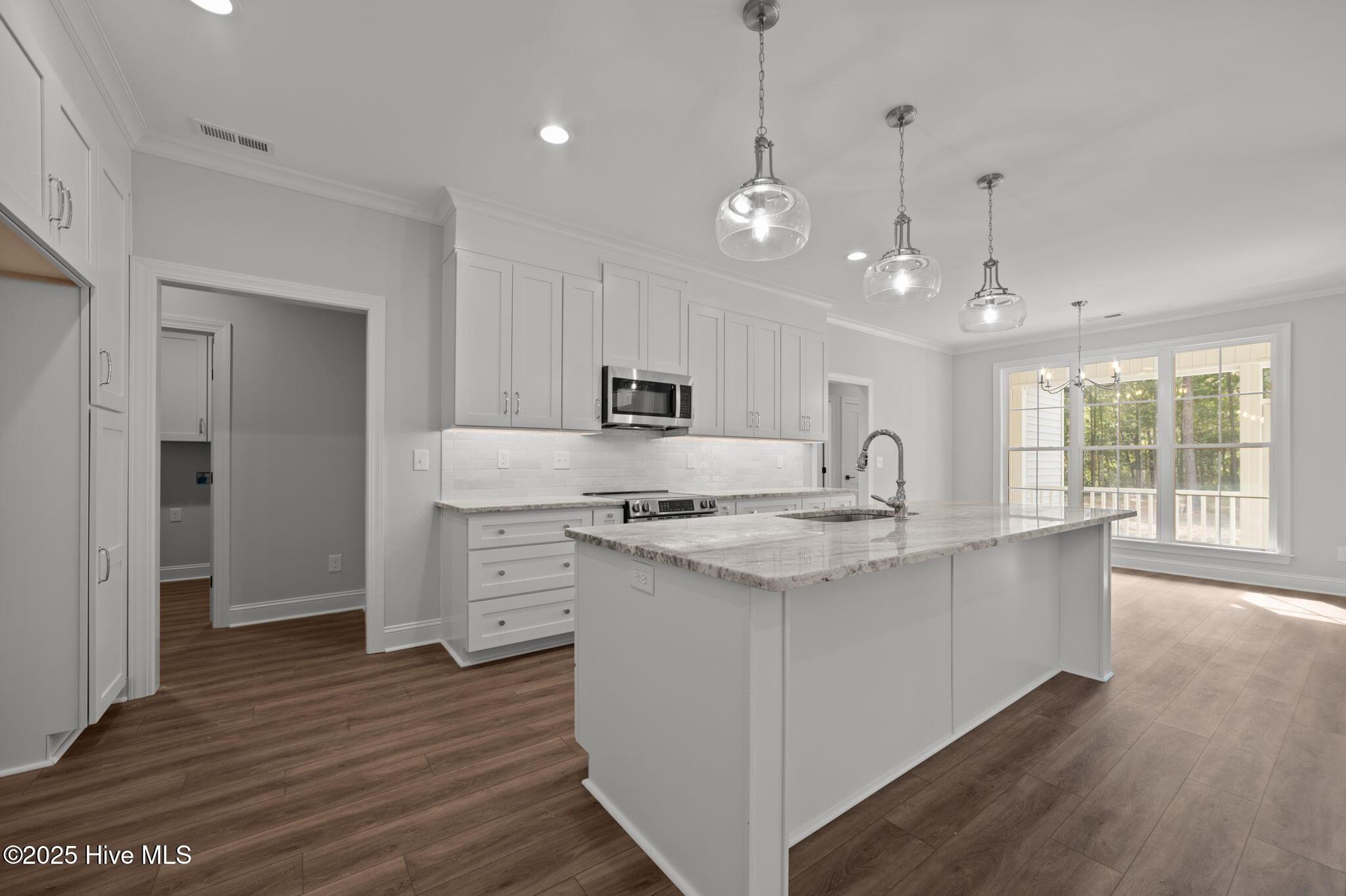 Image 1: 4A532154-3191-4BD6-890D-5CEB3A12D182