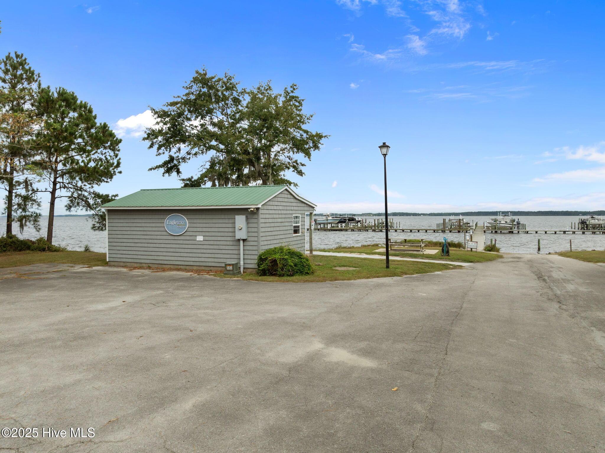 Image 3: 8C7523DE-5CA9-4F8C-B7B2-11237E90DAE7