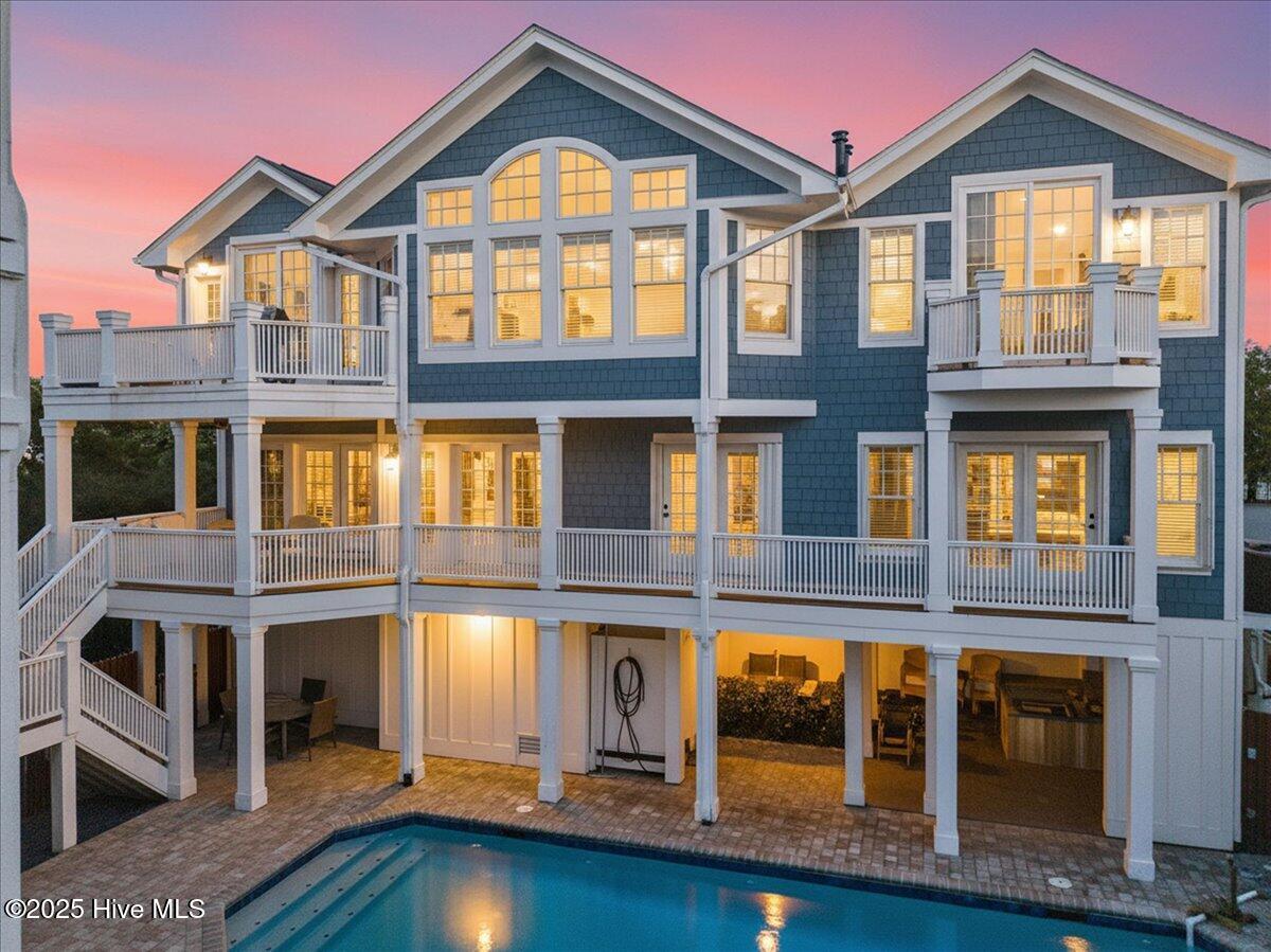 Image 4: 002-KahunaPhoto