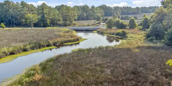Image 2: 2 Dees Avenue, Bayboro NC