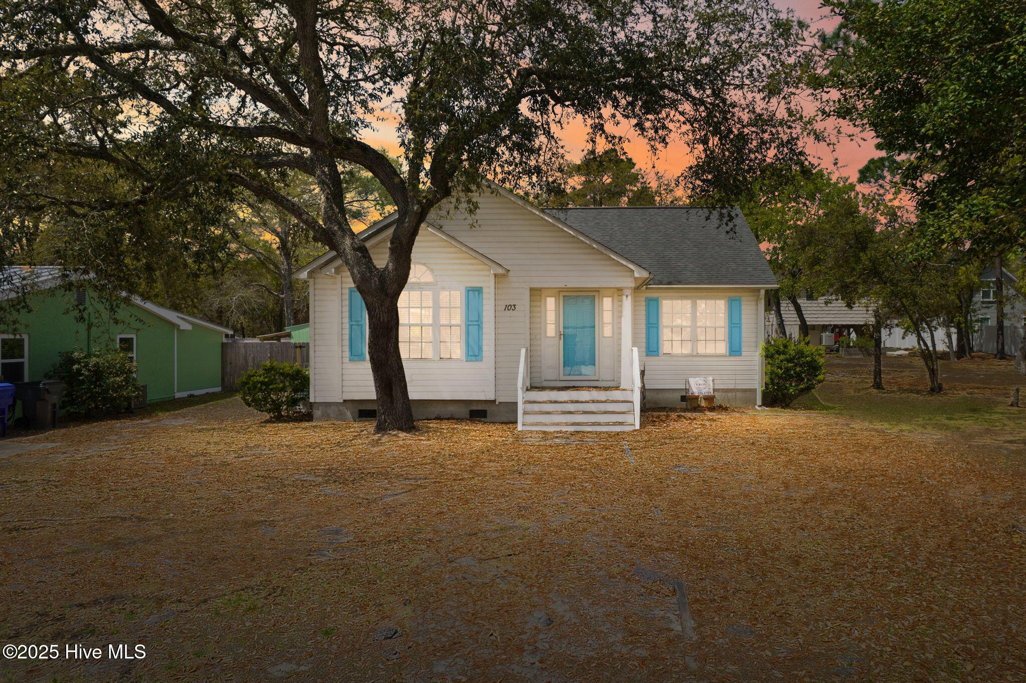 Image 2: 1-web-or-mls-CAMMediaLLC.com (1 of 40)