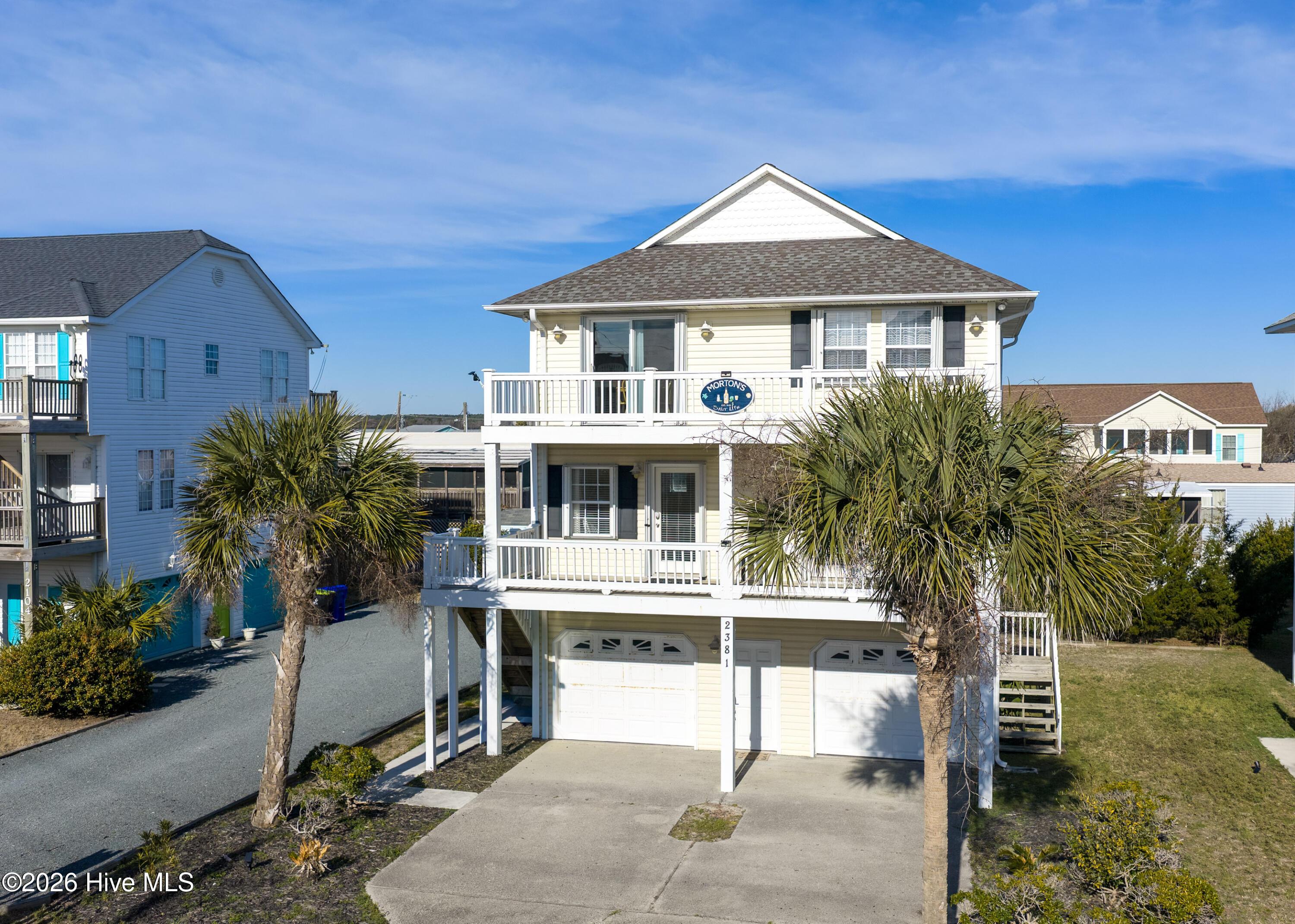 Image 2: 2381 Island Dr MLS-3 edited