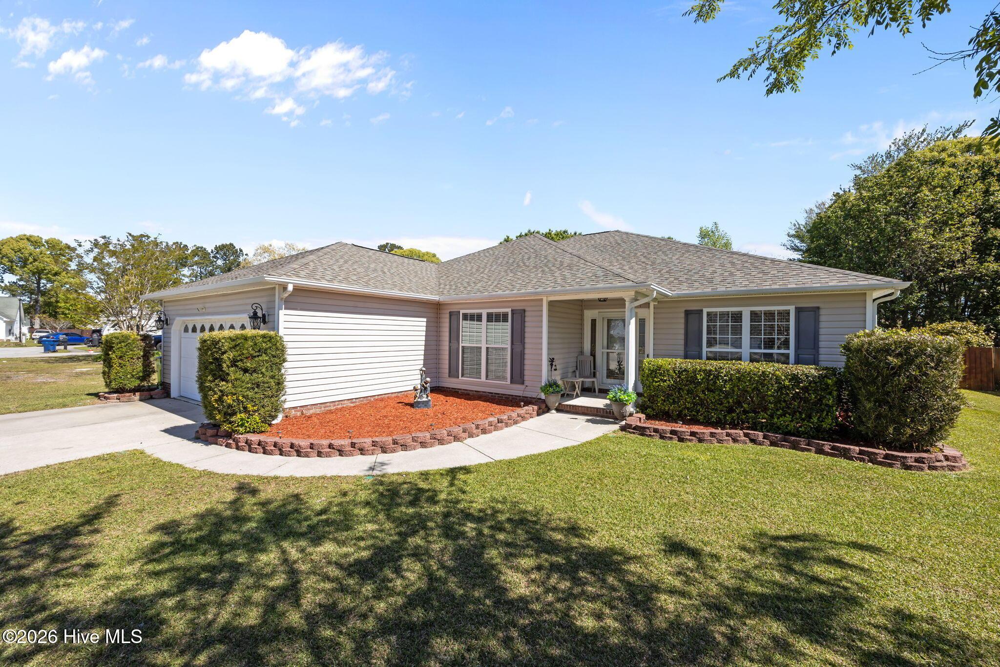 Image 1: 2-web-or-mls-0C0A9554