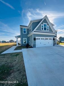 100 Spinnaker Street