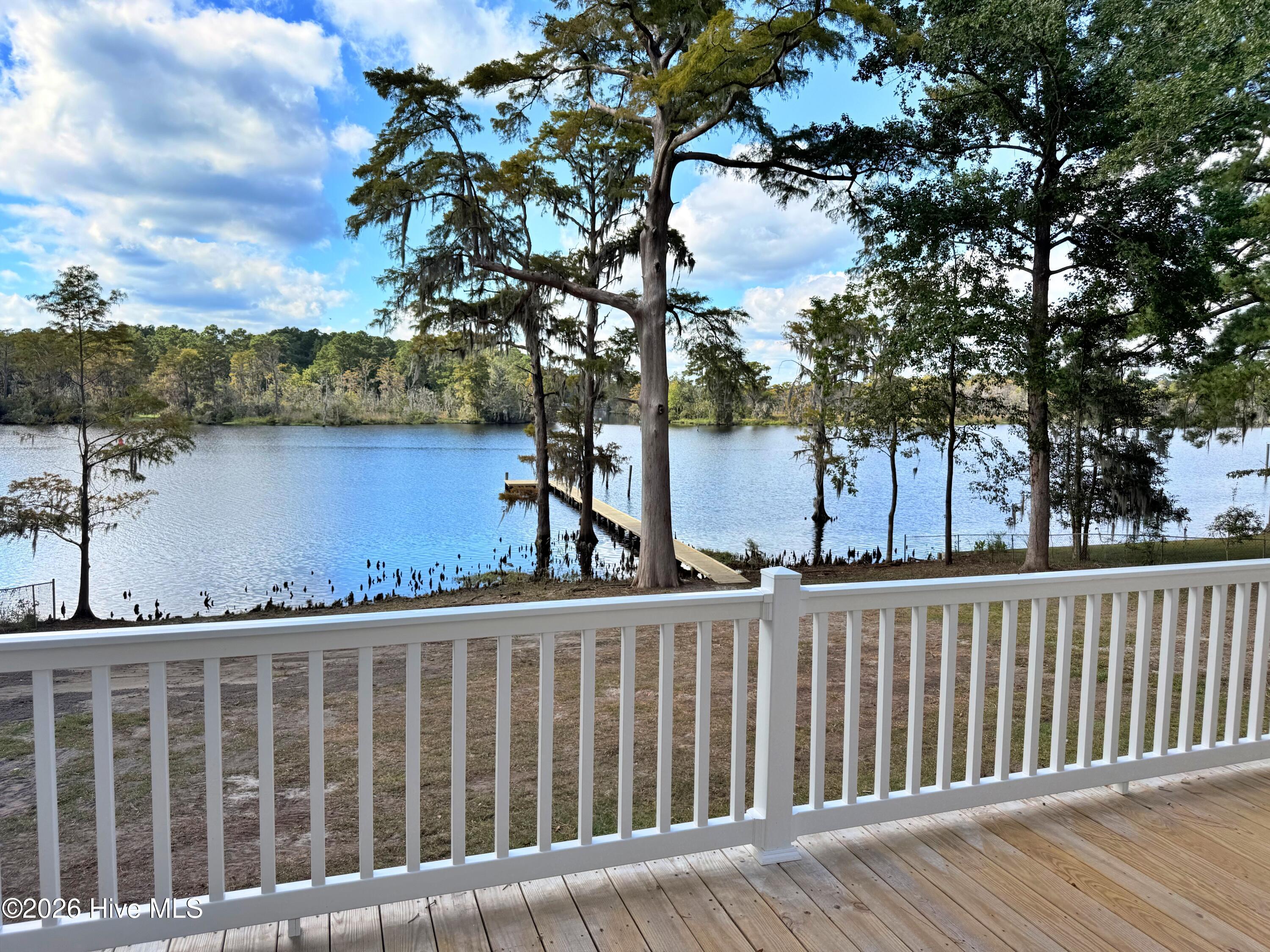Image 3: Porchview