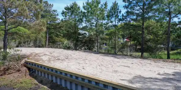 Image 3: 210 Shipwreck Lane